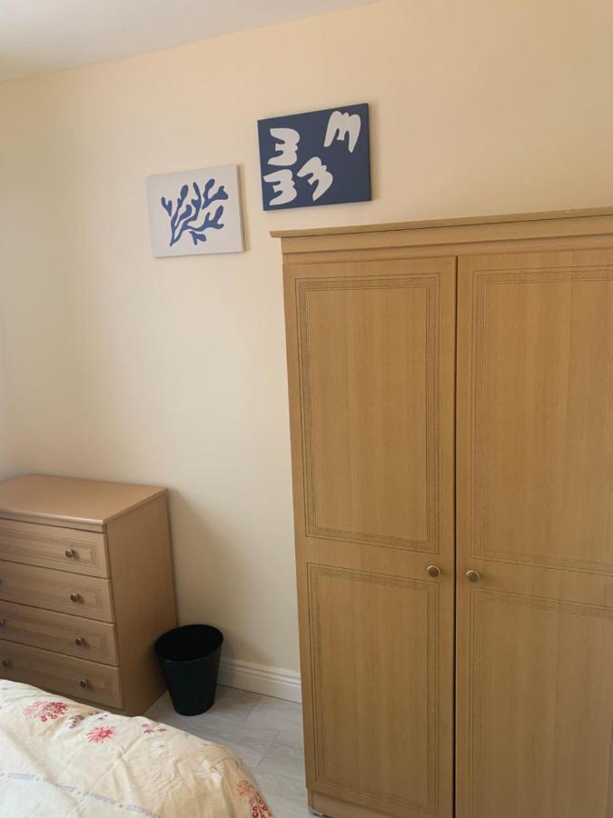 One Bedroom Apartment 더블린 외부 사진